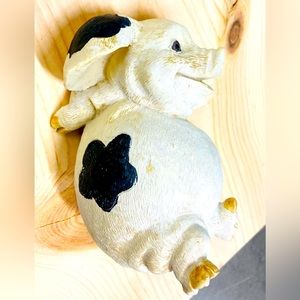 Sealmark tumbling pig figurine farmhouse cartoon quirky gift farm cottage